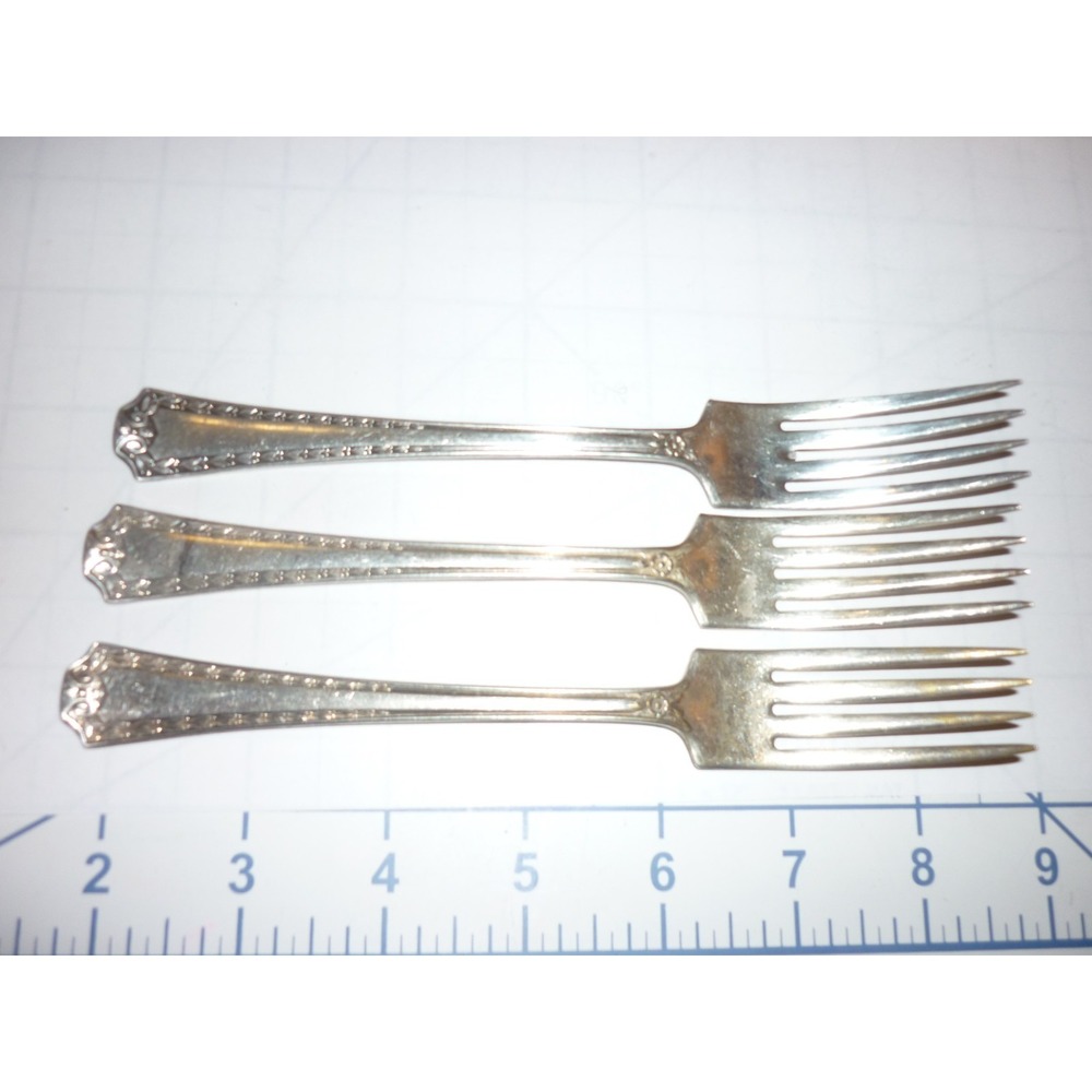 Set of 3 Sheffield A1 England Silverplate Dinner Forks‎